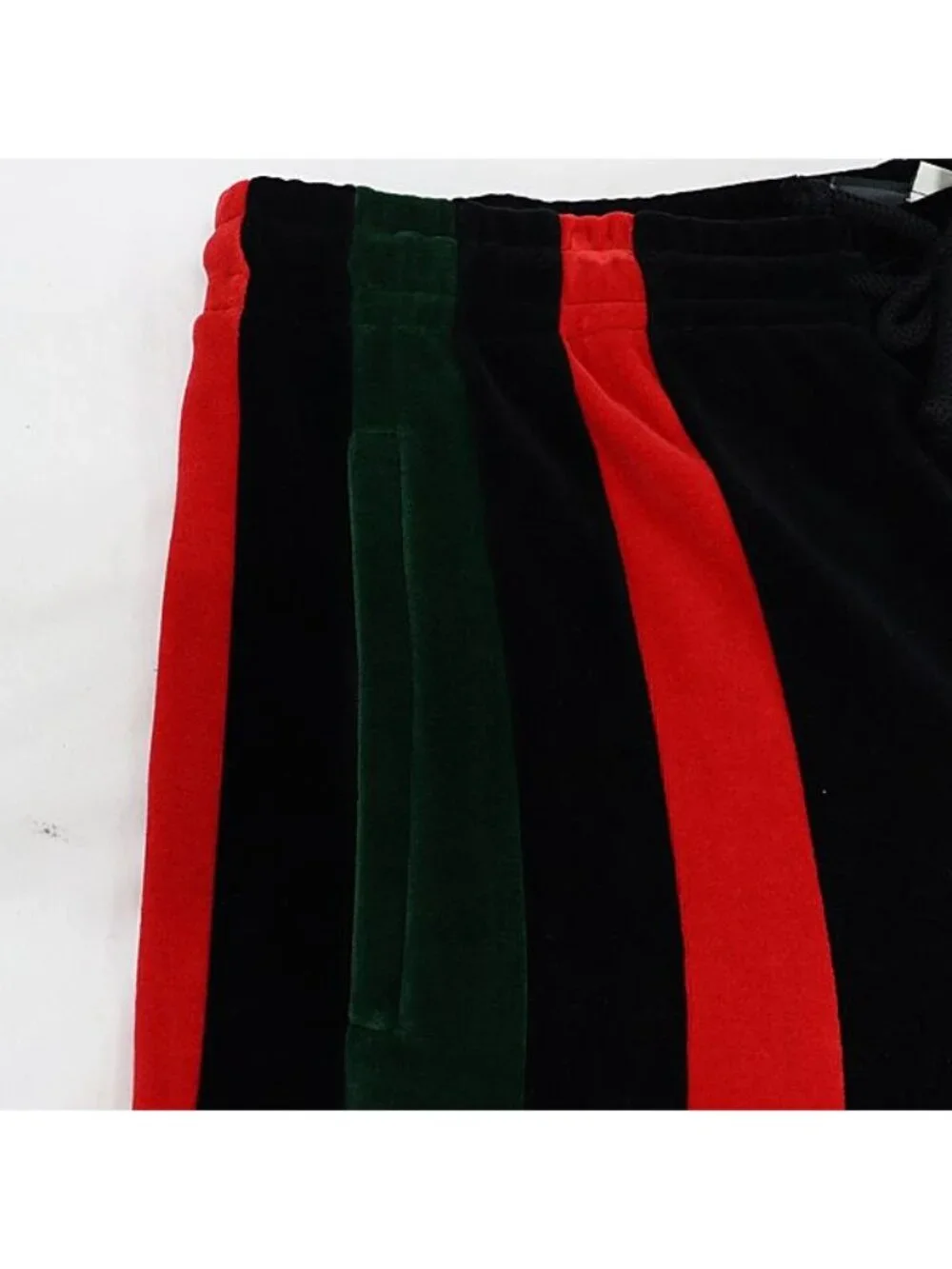 Gucci Shorts Velour Black Red Green Apa Ako Abc